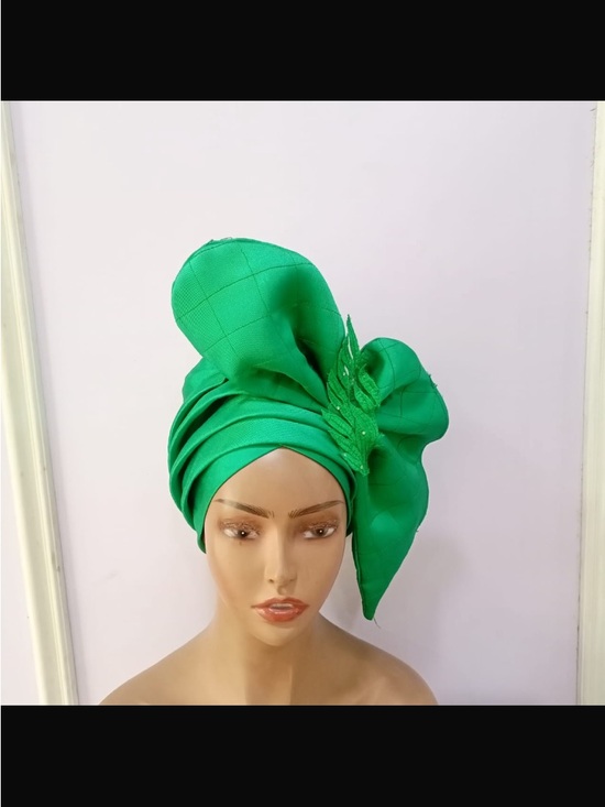 Accessories - Elegant Green Headwrap with Decorative Bow - Women Accessories